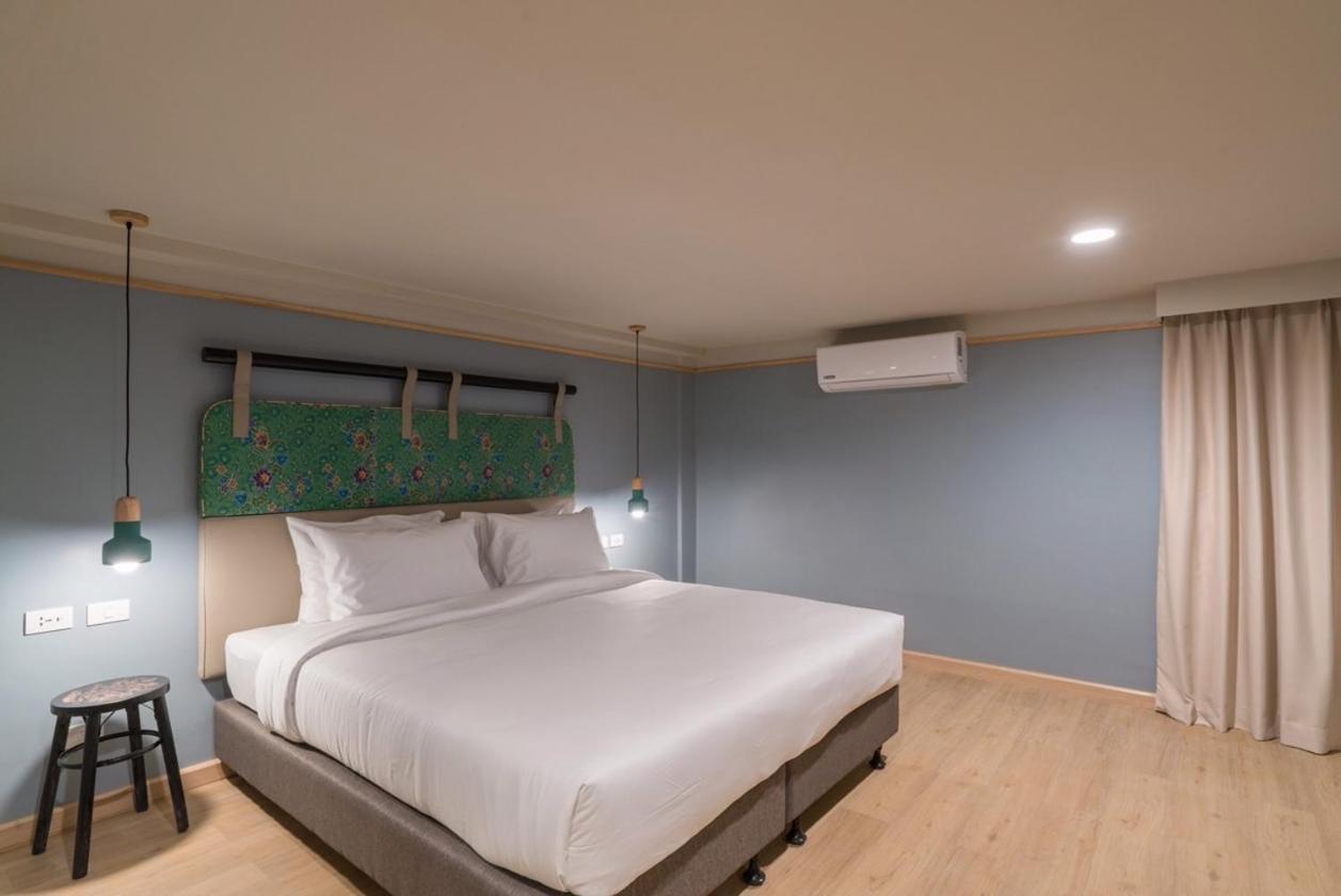 The Blanket Hotel Phuket Old Town Exterior foto